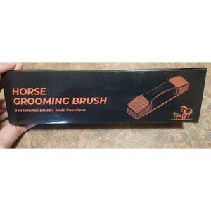 Horse Grooming Brush NWT